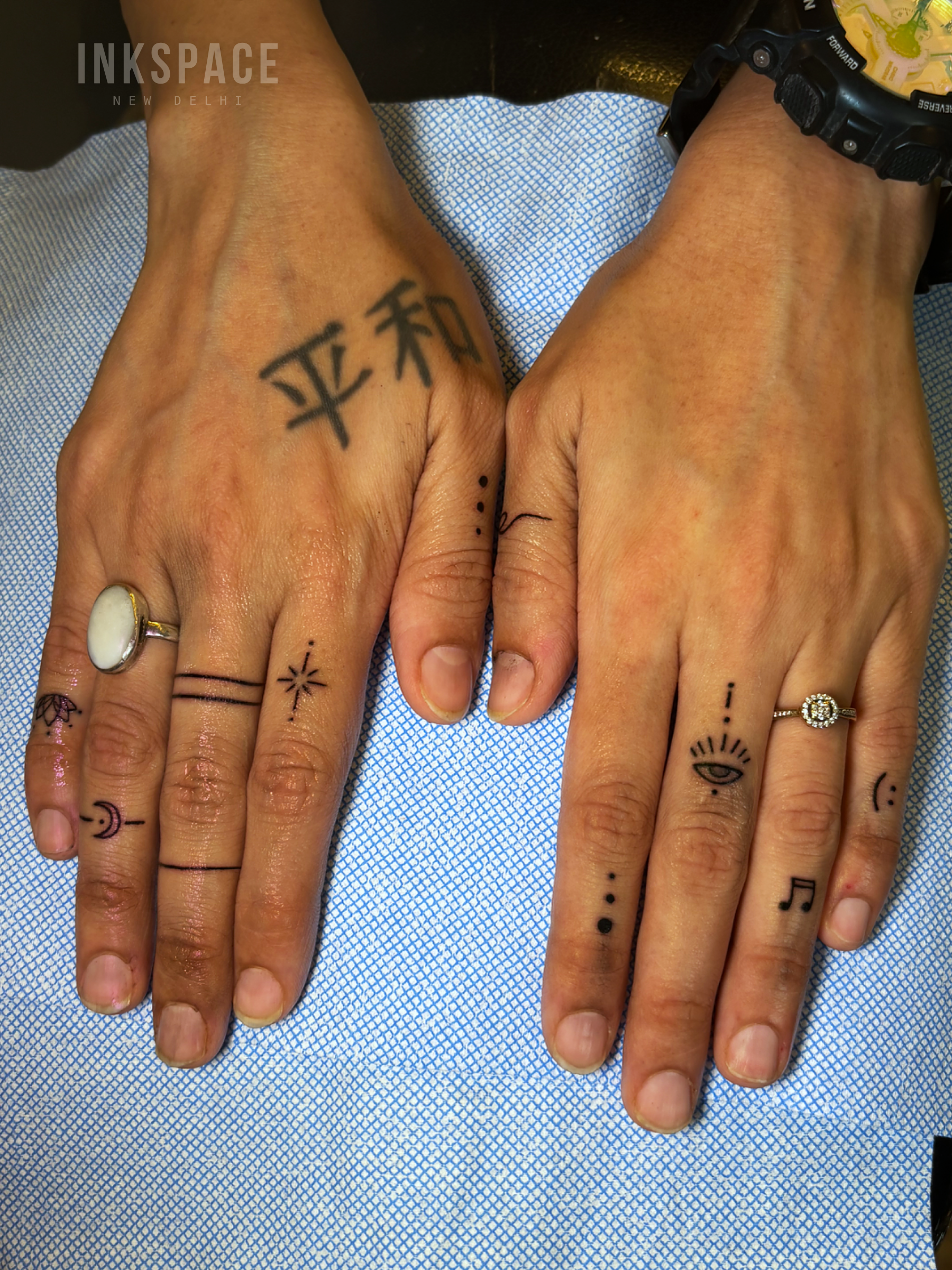 Why Are Finger Tattoos So Addictive?